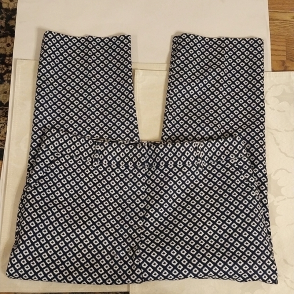 Rafaella NWOT Women's Size 8 Diamond Jacquard  Ankle Cropped Pants Navy White‎